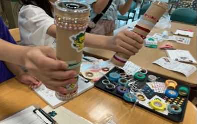 ハブラシ

の粉砕片で万華鏡工作イベント